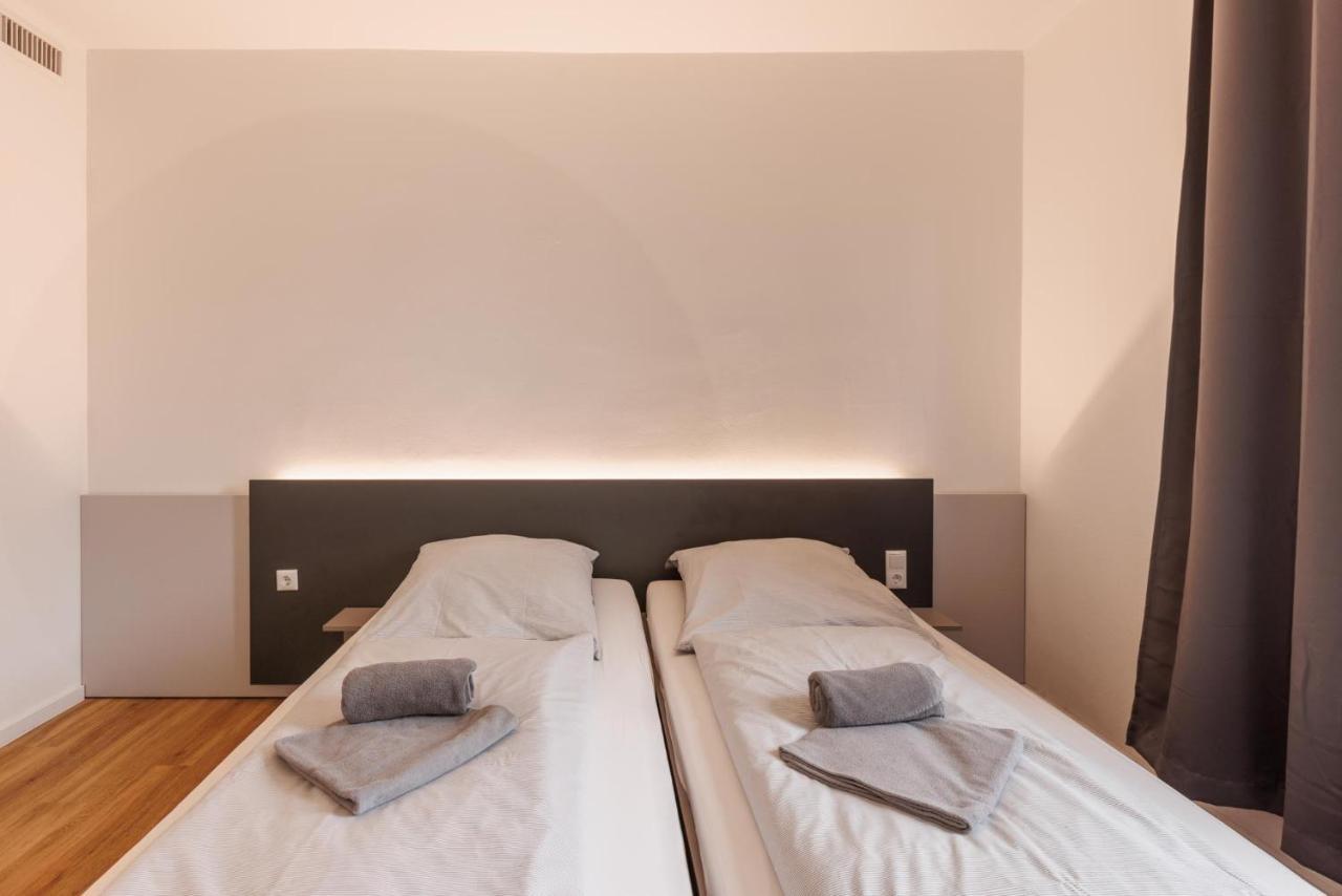 Glueck Auf Appartements Dueppelstrasse Оберхаузен Екстериор снимка